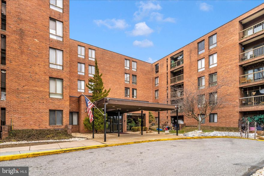 Welcome to this spacious 2 bed 2 bath ground level condo at 6711 Park Heights.   This condo was recently refreshed with brand new carpet and fresh paint throughout.  The layout is conveniently split for both ease and privacy, with bedrooms flanking the living space.  Sliding glass doors lead to the patio off the back of the condo, with direct access to the parking lot. Owners get an assigned parking space as well as access to additional guest parking.