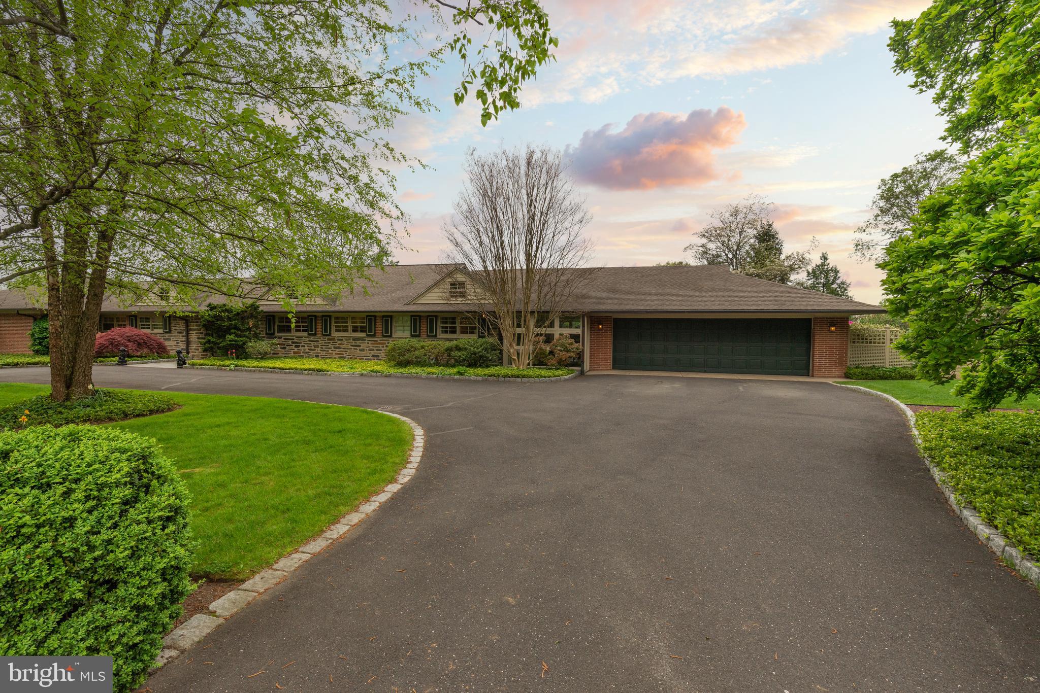 CHESTNUT HILL - Residential