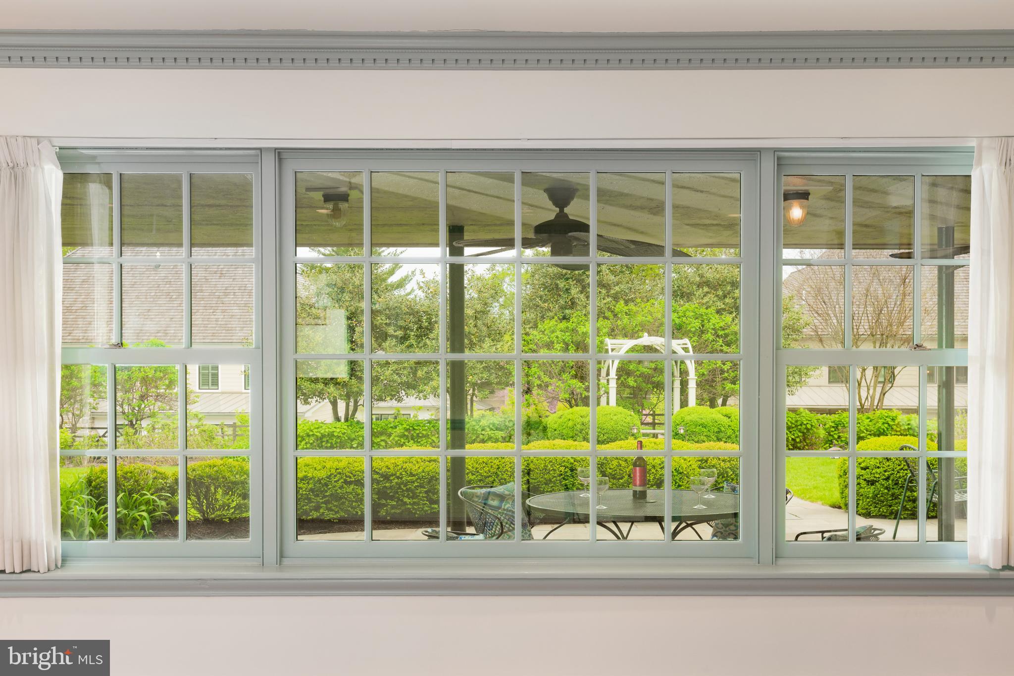 CHESTNUT HILL - Residential