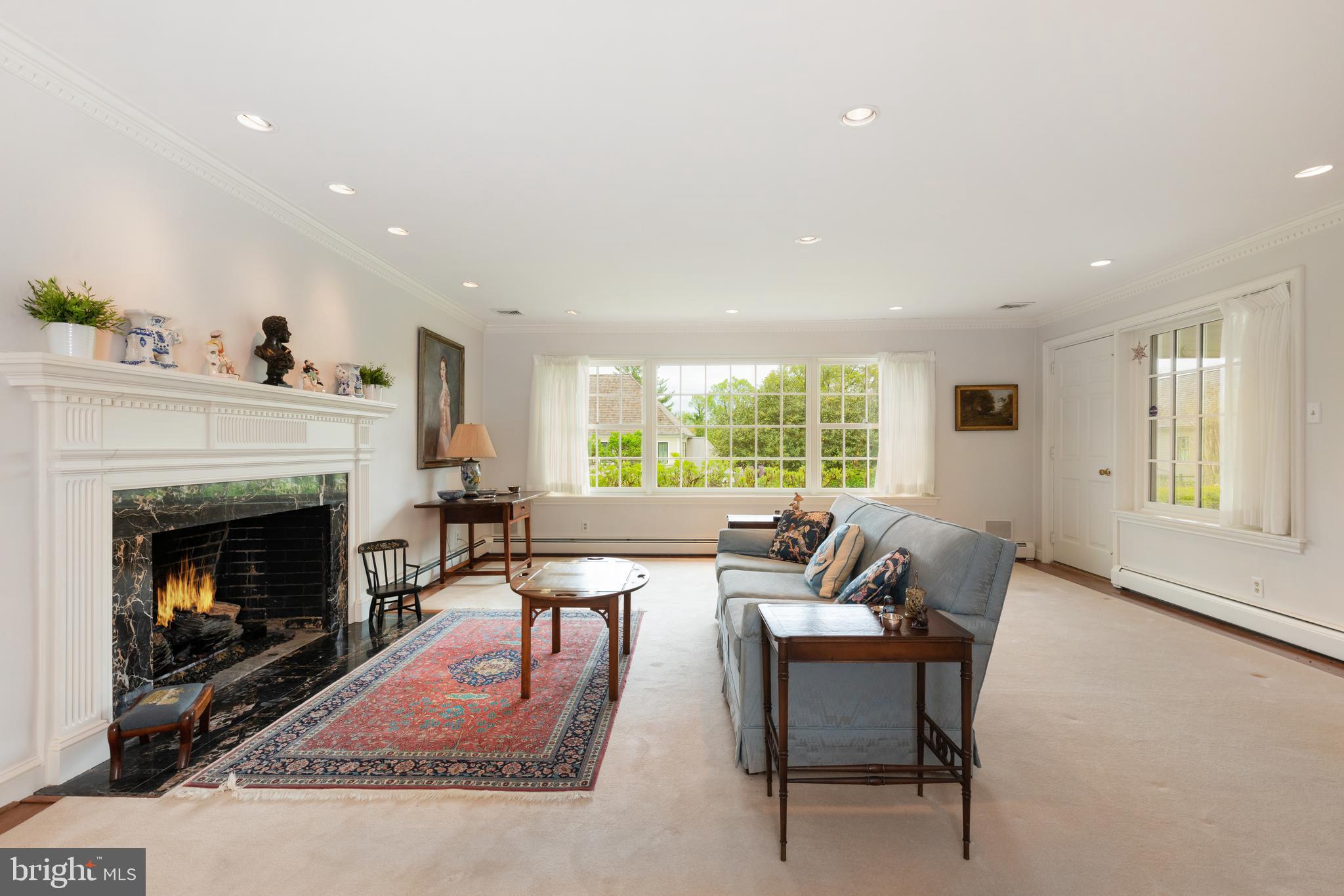 CHESTNUT HILL - Residential