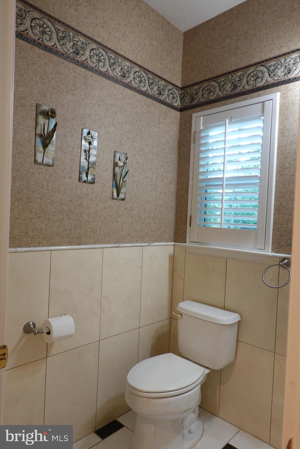 NORTH RIDGE - Residential Lease