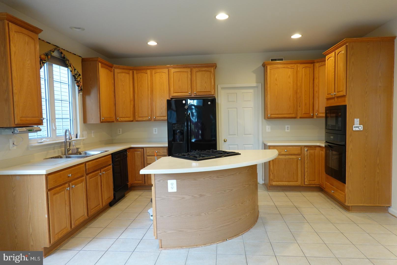 NORTH RIDGE - Residential Lease