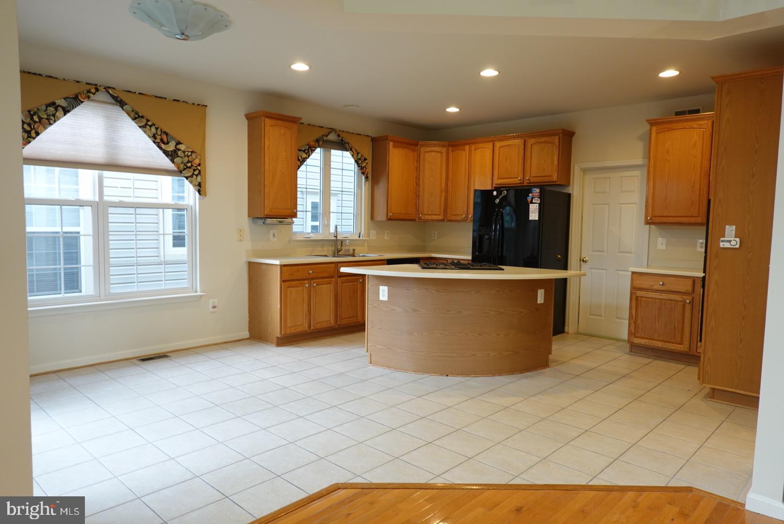 NORTH RIDGE - Residential Lease