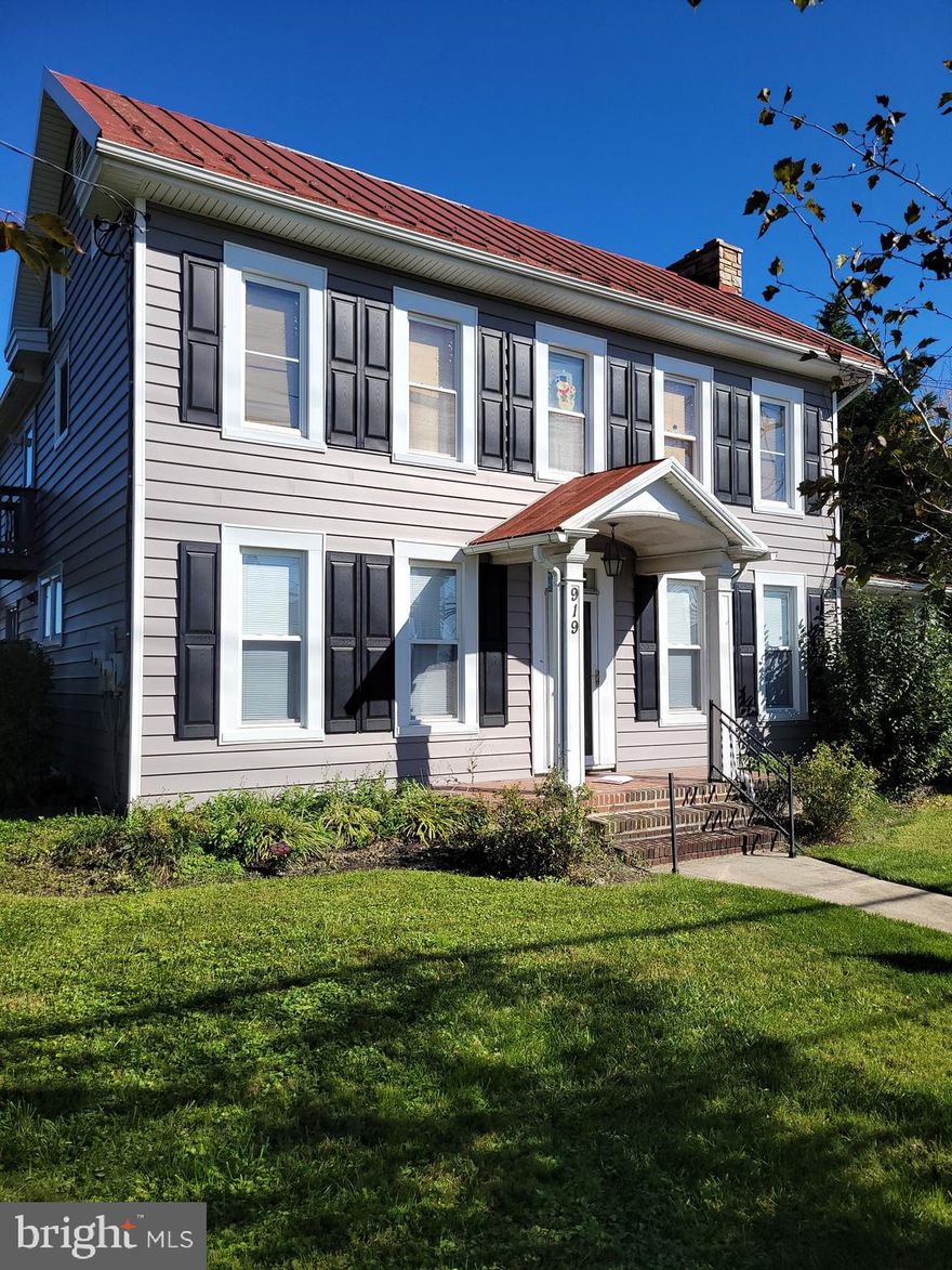 OLD FASHION CHARM! MODERN CONVENIENCES! Entire 1st Floor Apartment W/ 1 Bedroom And 1 Full Bath! Also, Spacious Living Room and Formal Dining Room!  Galley Kitchen W/ Electric Stovetop, Double Wall Oven, Dishwasher and Refrigerator! Washer & Dryer Also Included! Beauty Of Small Town, Yet Minutes to Major Shopping! Ample Parking (Unassigned)! Above Grade SqFt Is Estimated! Sorry, Pets and Smoking Not Allowed! If Interested, Recent Tenant Background Report Is Required (Credit, Civil, Criminal, Previous Landlord, SSN, Employment & Earnings; $75 Per Adult Tenant, Non-Refundable, If Listing Broker Is Requested to Obtain) Prior To Or with Submitted Maryland REALTOR® Lease Agreement & 2,300 Check Payable to Kathleen Bell, Trustee For 1st Month Rent & Security Deposit! Upon Receipt of Acceptable Tenant Background Report Including, But Not Limited To, Minimum Of 640 Credit Score (FICO), Earning/Income Equal To 3 Times the Rent, No Criminal History and No Late Payment/Delinquencies/Charge-Offs/Judgements/Bankruptcy, Owner Will Review Reports and Lease. If Any Report or Lease Is Unacceptable, $2,300 Uncashed Check Will Be Returned to Tenant. Tenant To Pay $50 Repair Deductible.