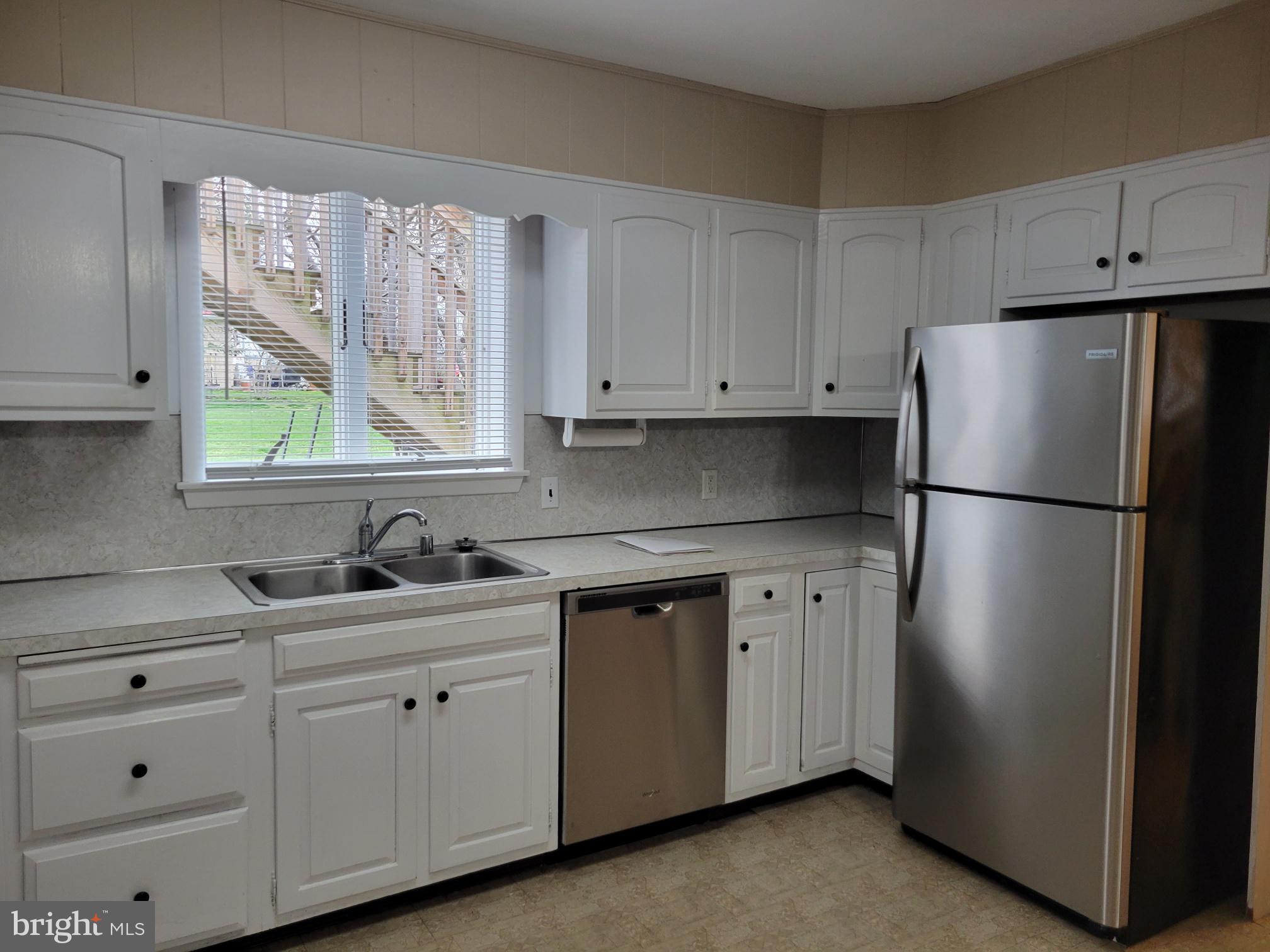 HAMPSTEAD - Residential Lease