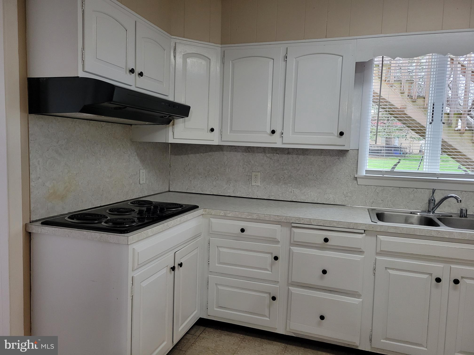 HAMPSTEAD - Residential Lease