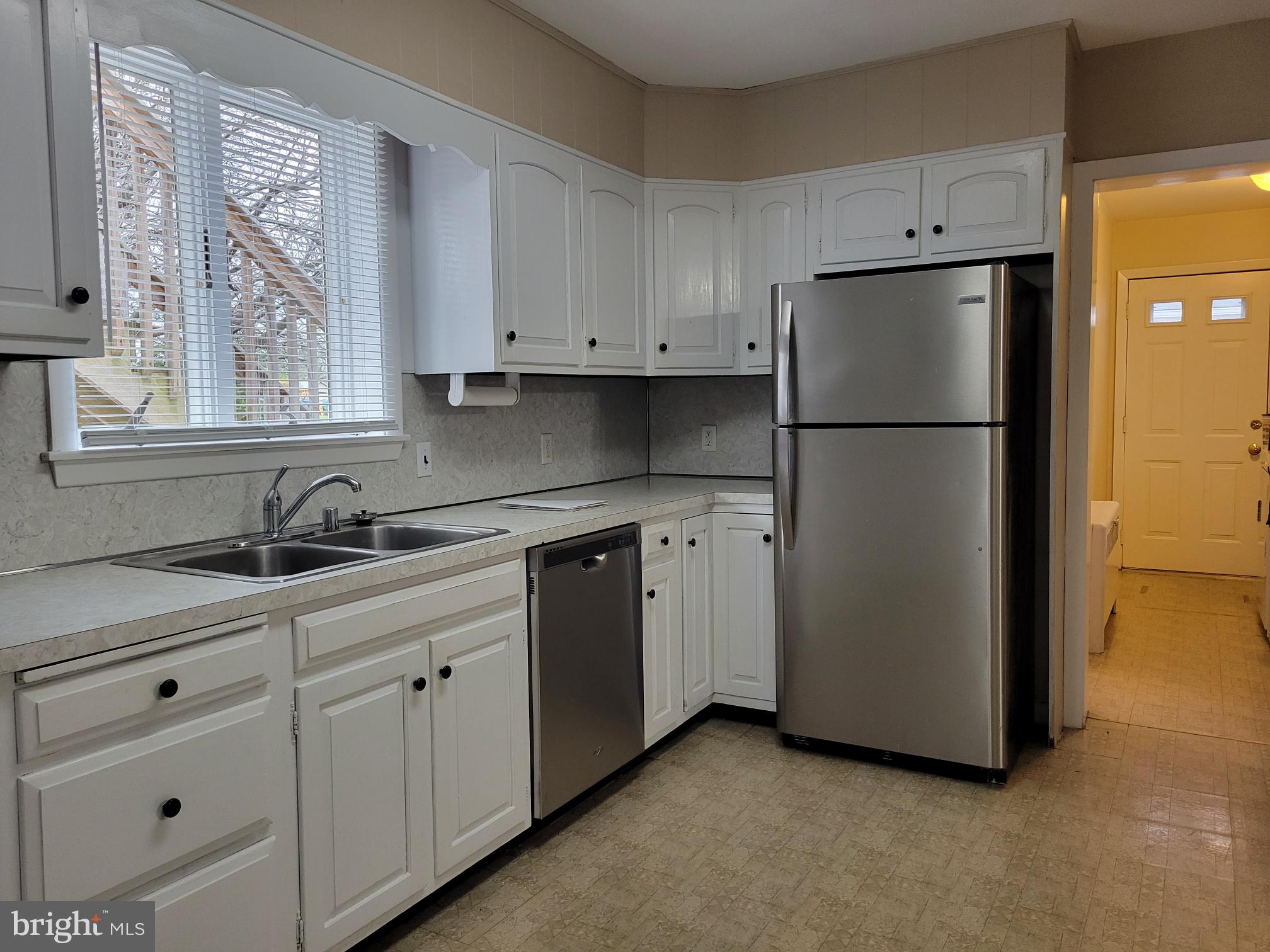 HAMPSTEAD - Residential Lease