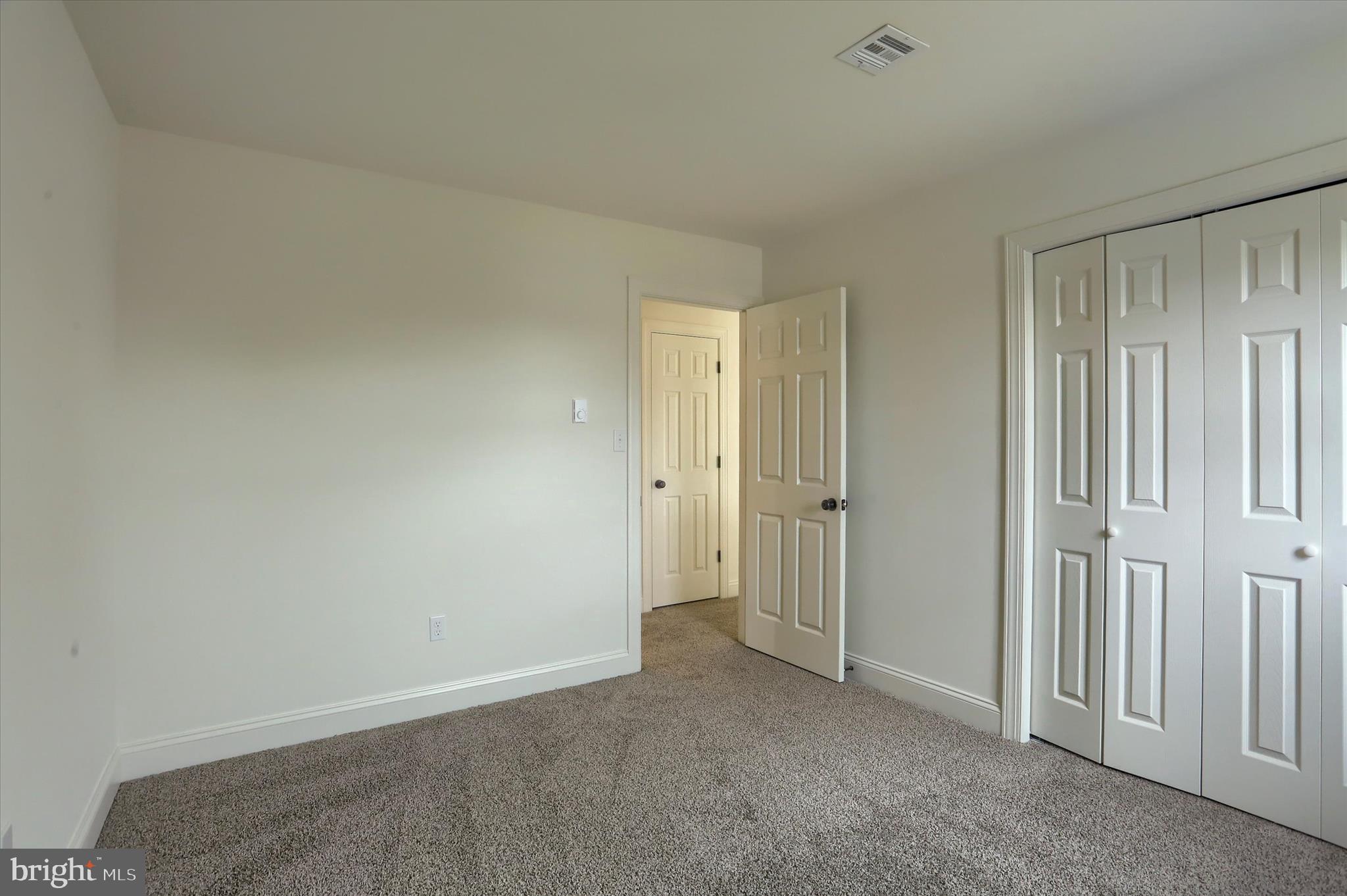 MEADOWBROOK - Residential