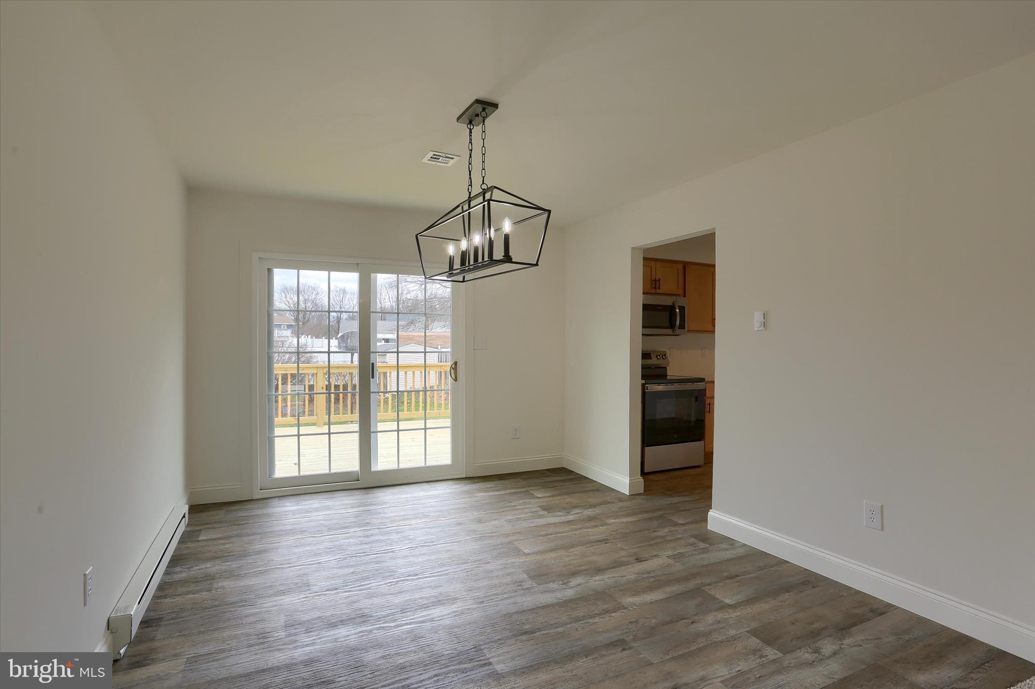 MEADOWBROOK - Residential