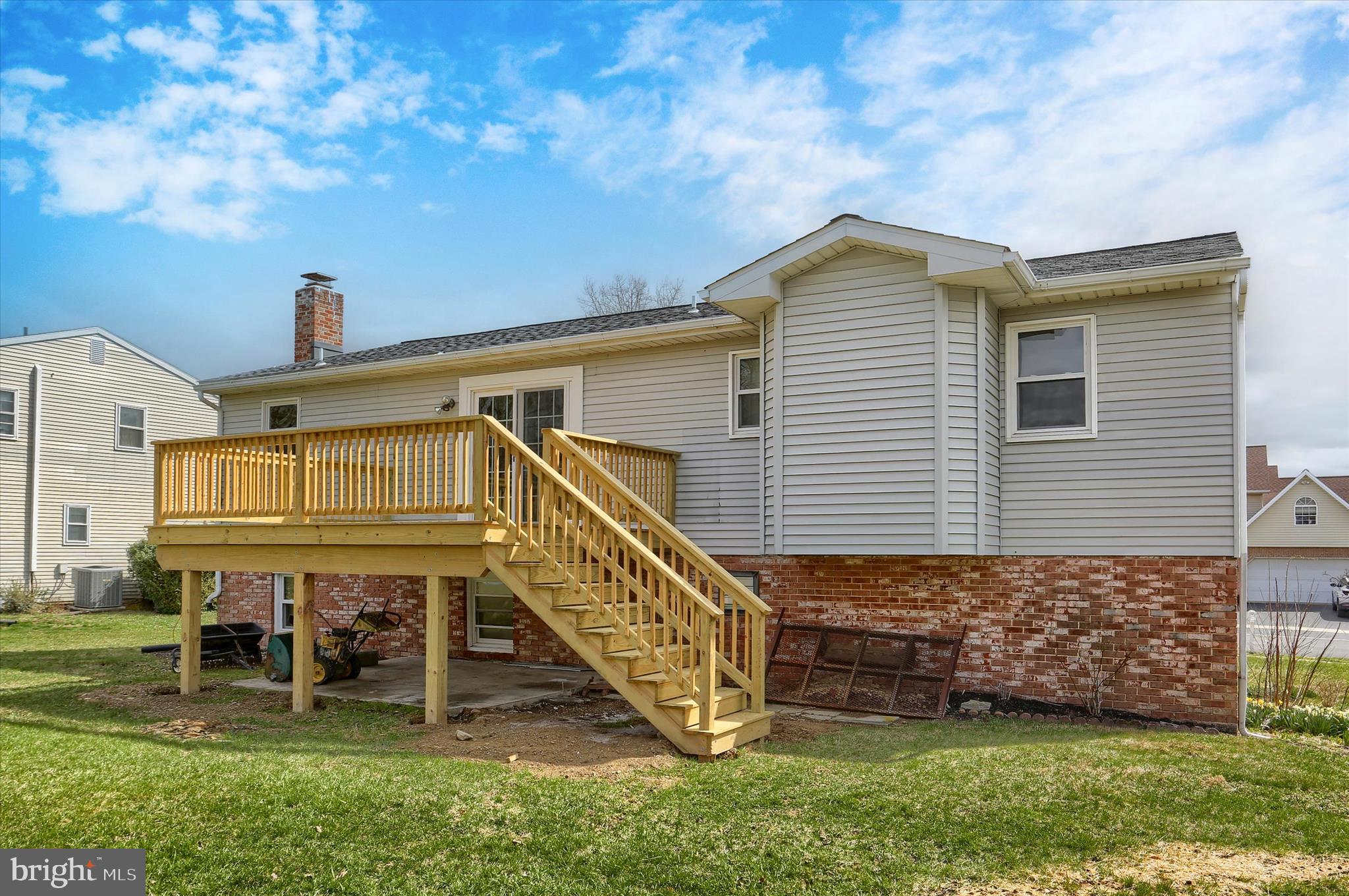 MEADOWBROOK - Residential