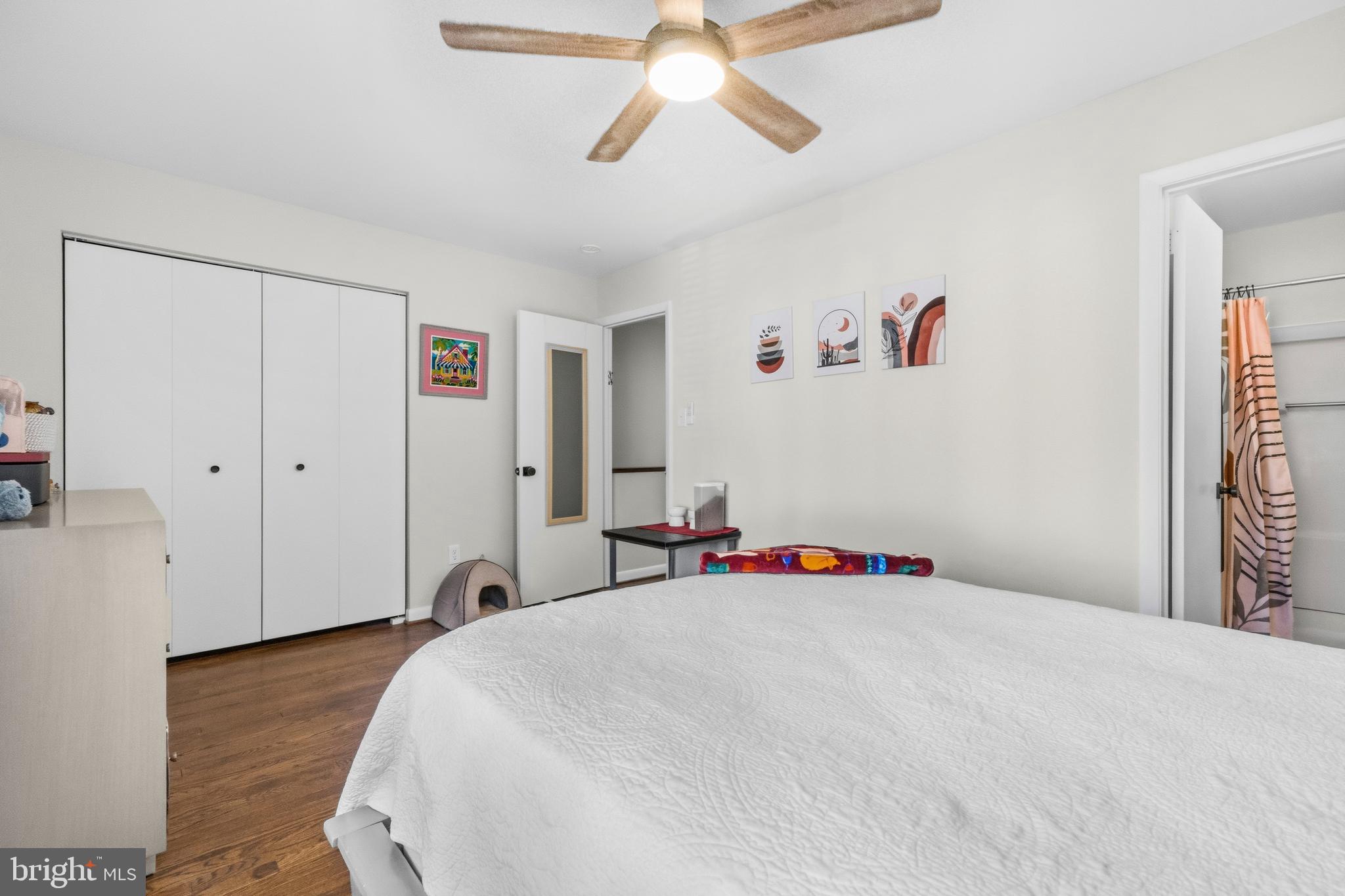 RESTON - Residential