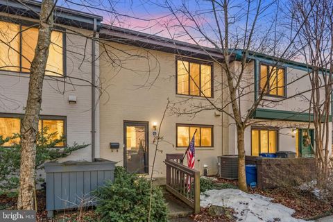 2046 GOLF COURSE DRIVE RESTON VA 20191