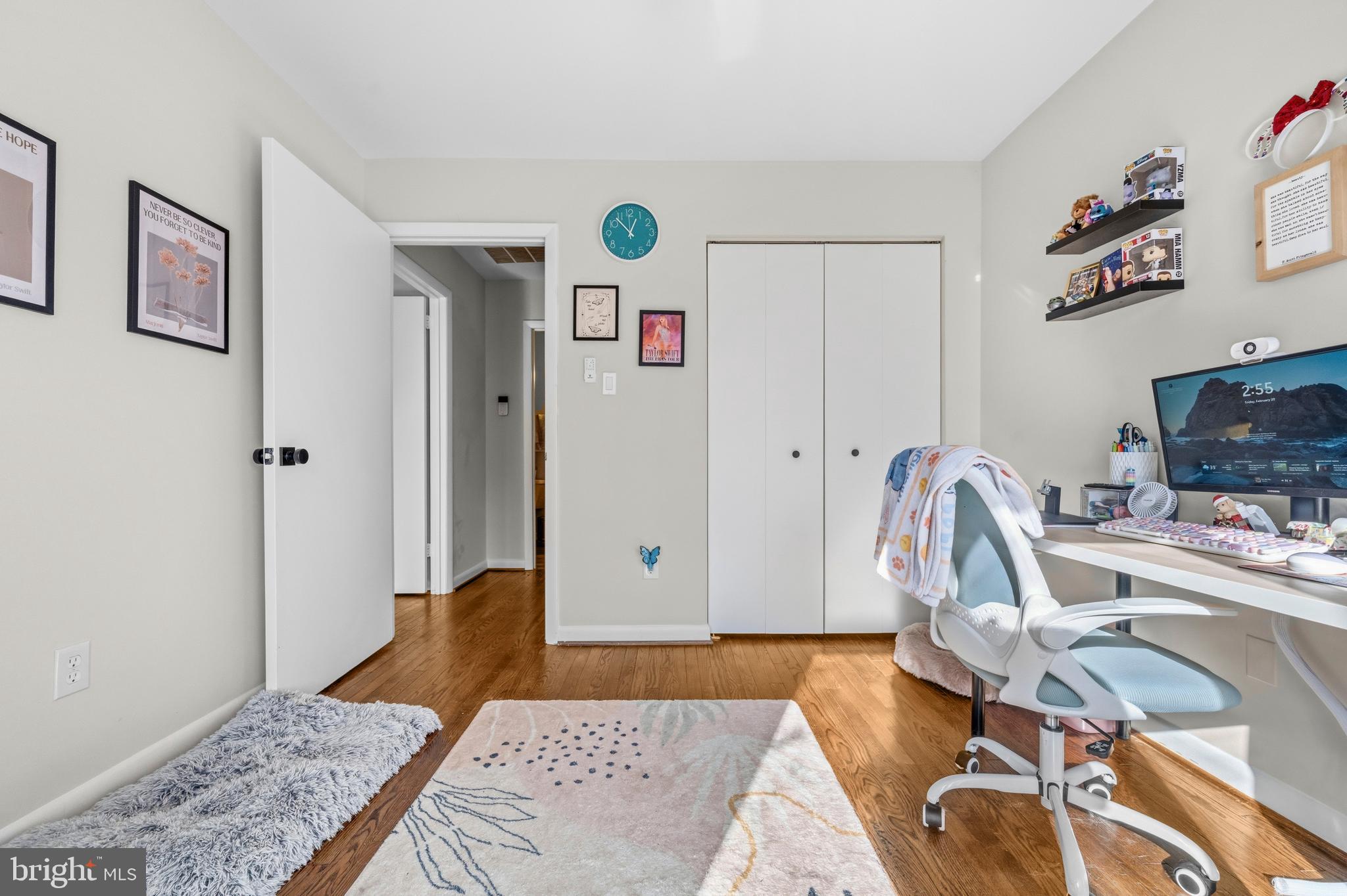 RESTON - Residential