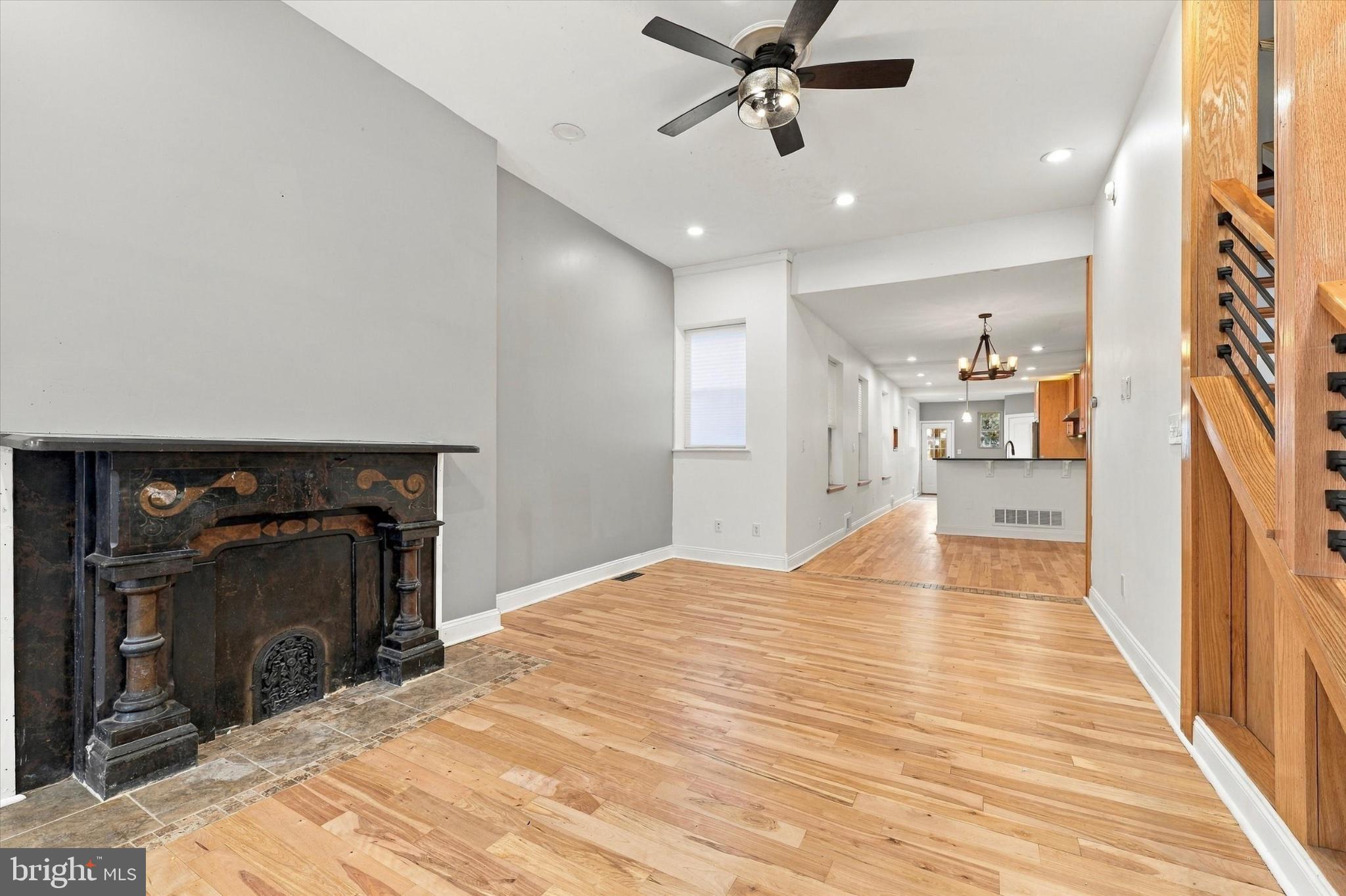 1233 S 15TH STREET