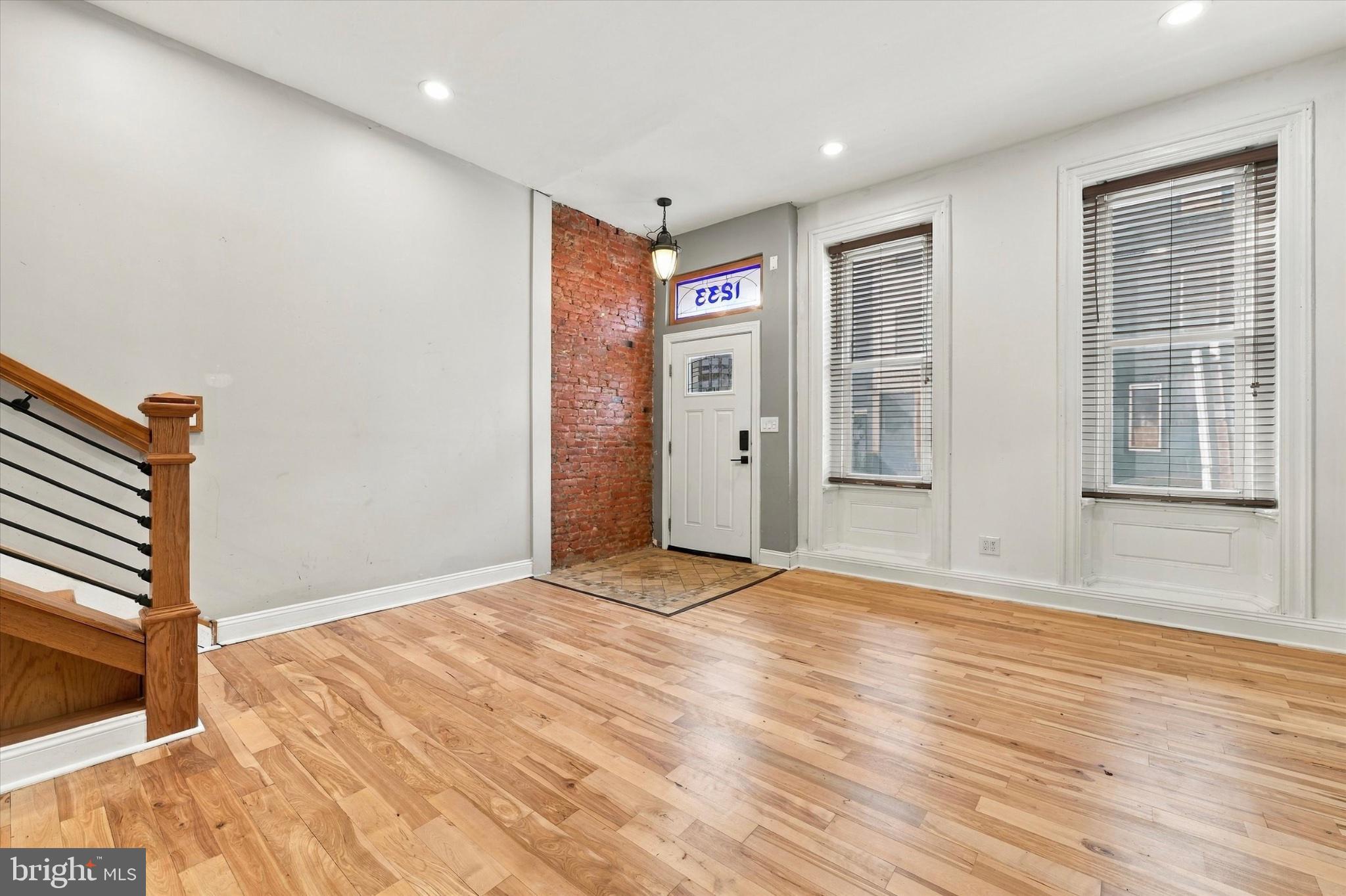 1233 S 15TH STREET