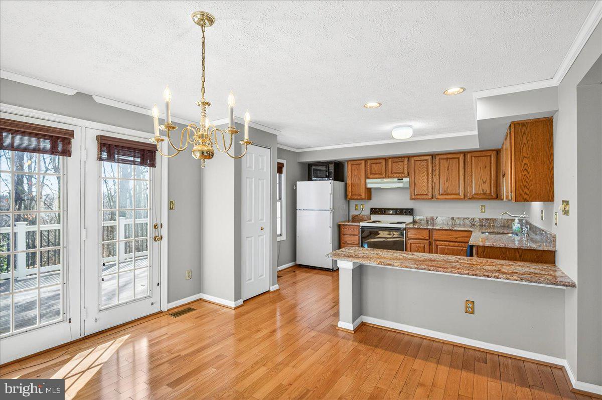 HOLLYMEAD - Residential