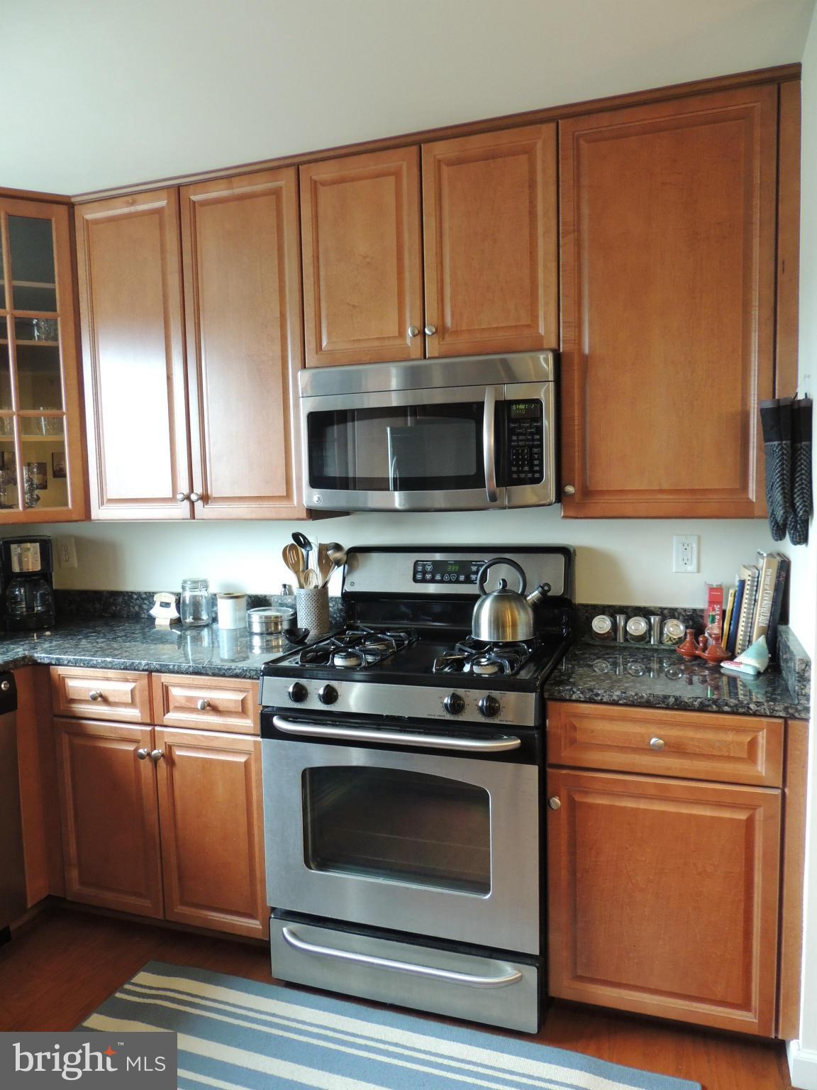 WEST VILLAGE OF SHIRLINGTON - Residential Lease