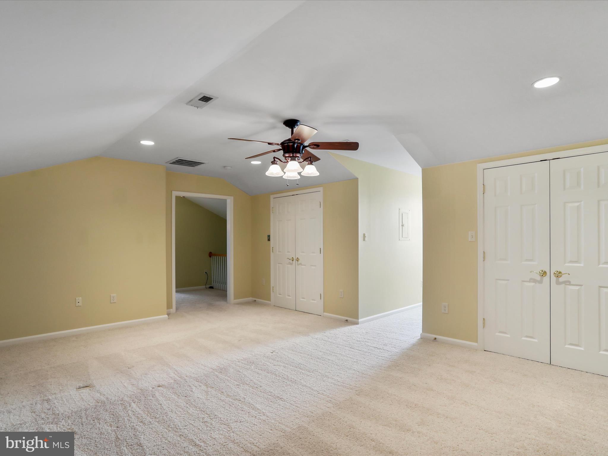 GREENWICH PARK - Residential