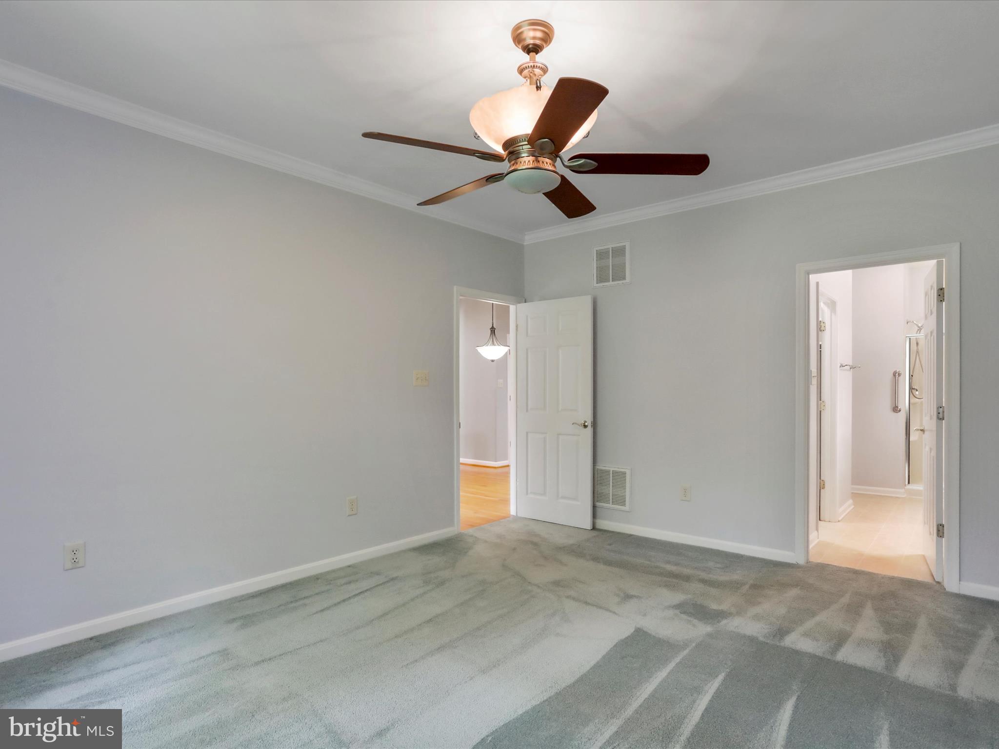 GREENWICH PARK - Residential