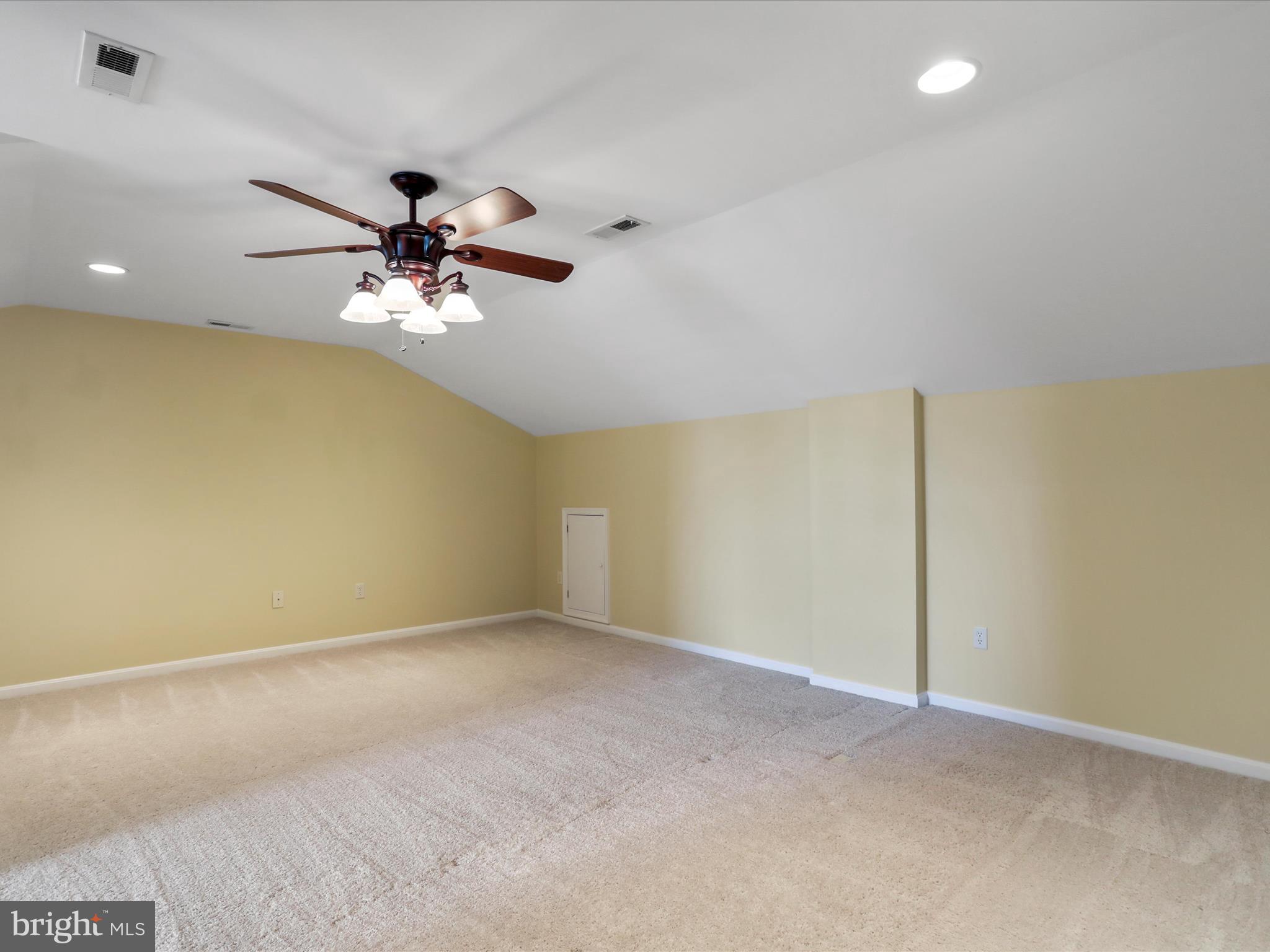 GREENWICH PARK - Residential