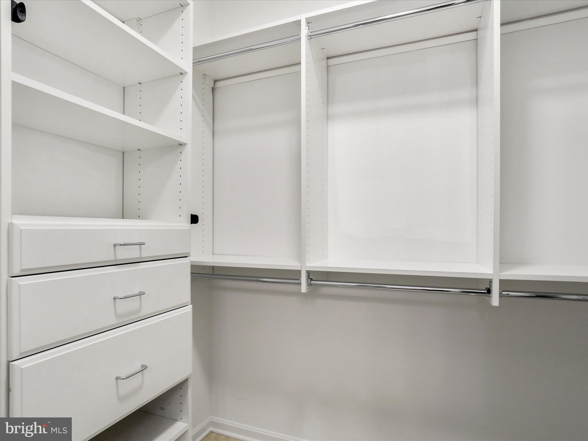 GREENWICH PARK - Residential