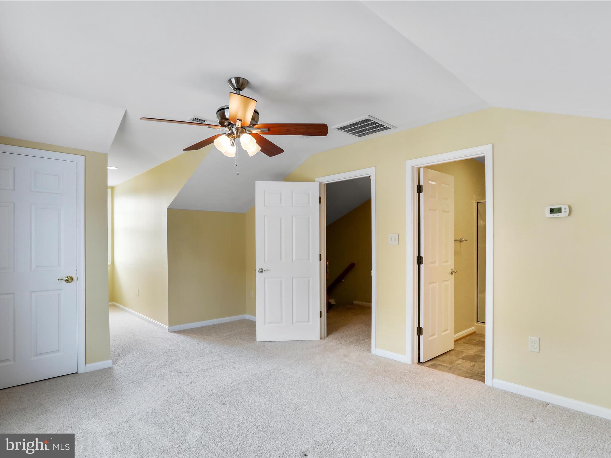 GREENWICH PARK - Residential