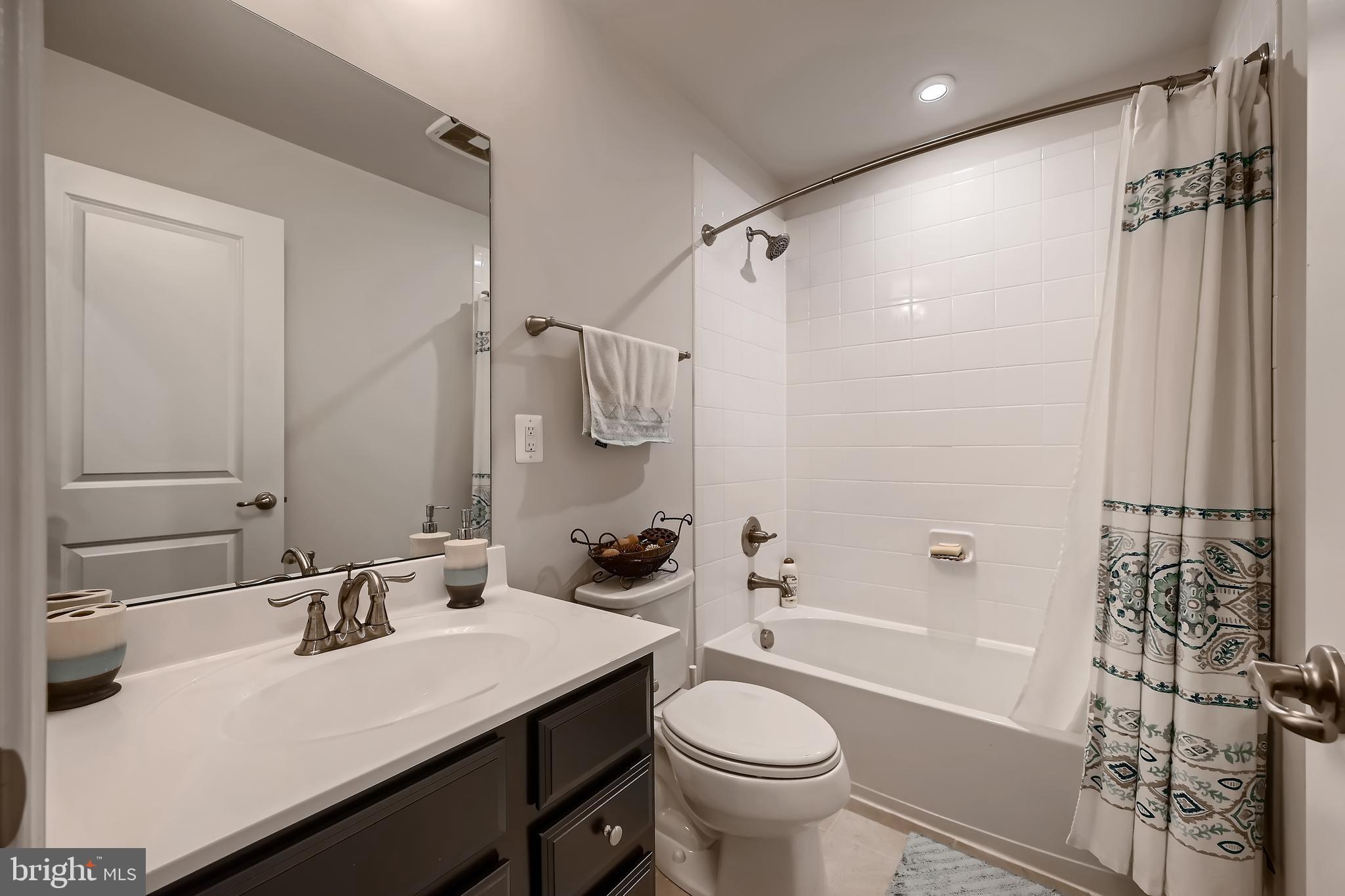 OLDHAM CROSSING - Residential