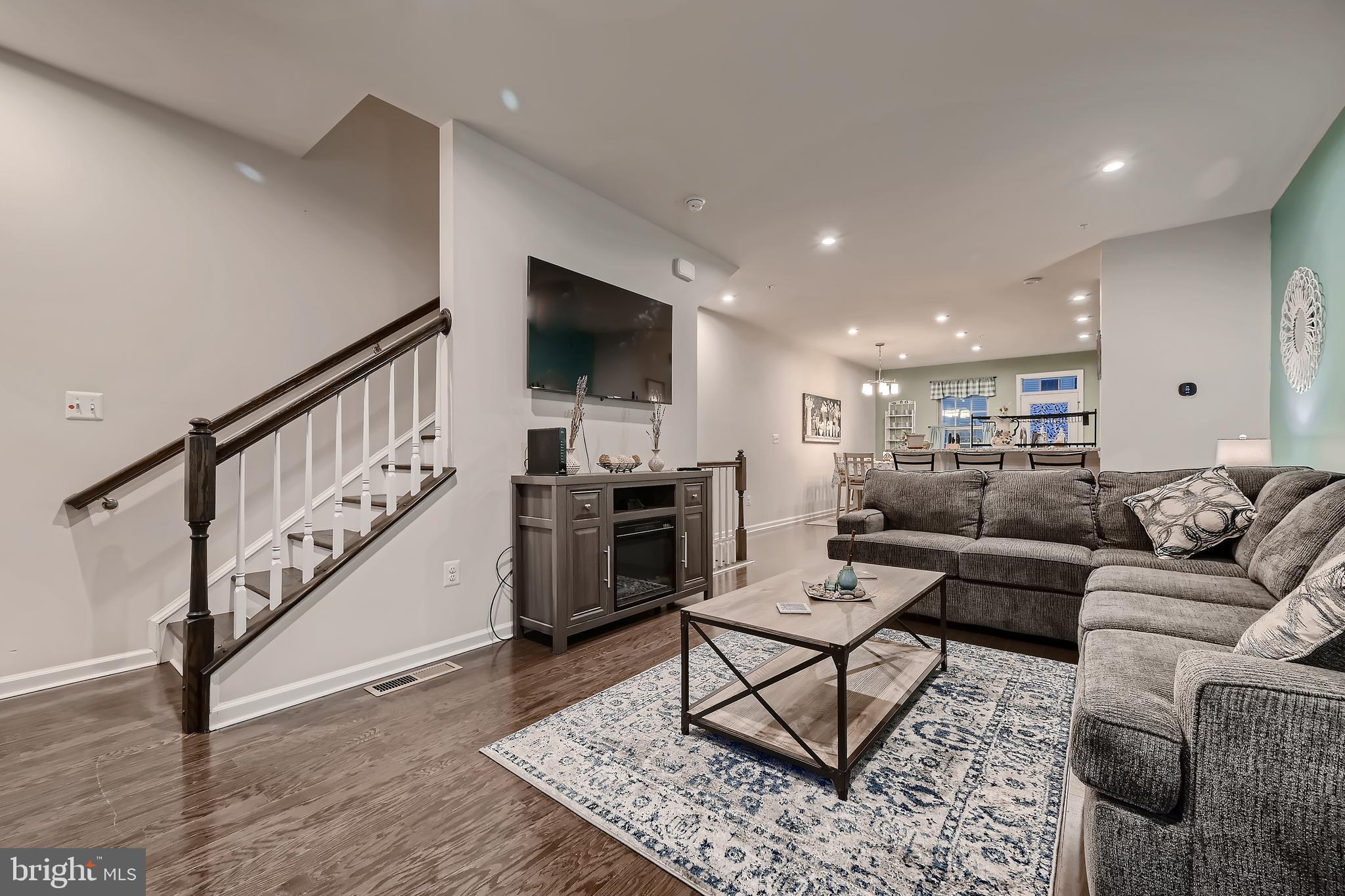 OLDHAM CROSSING - Residential