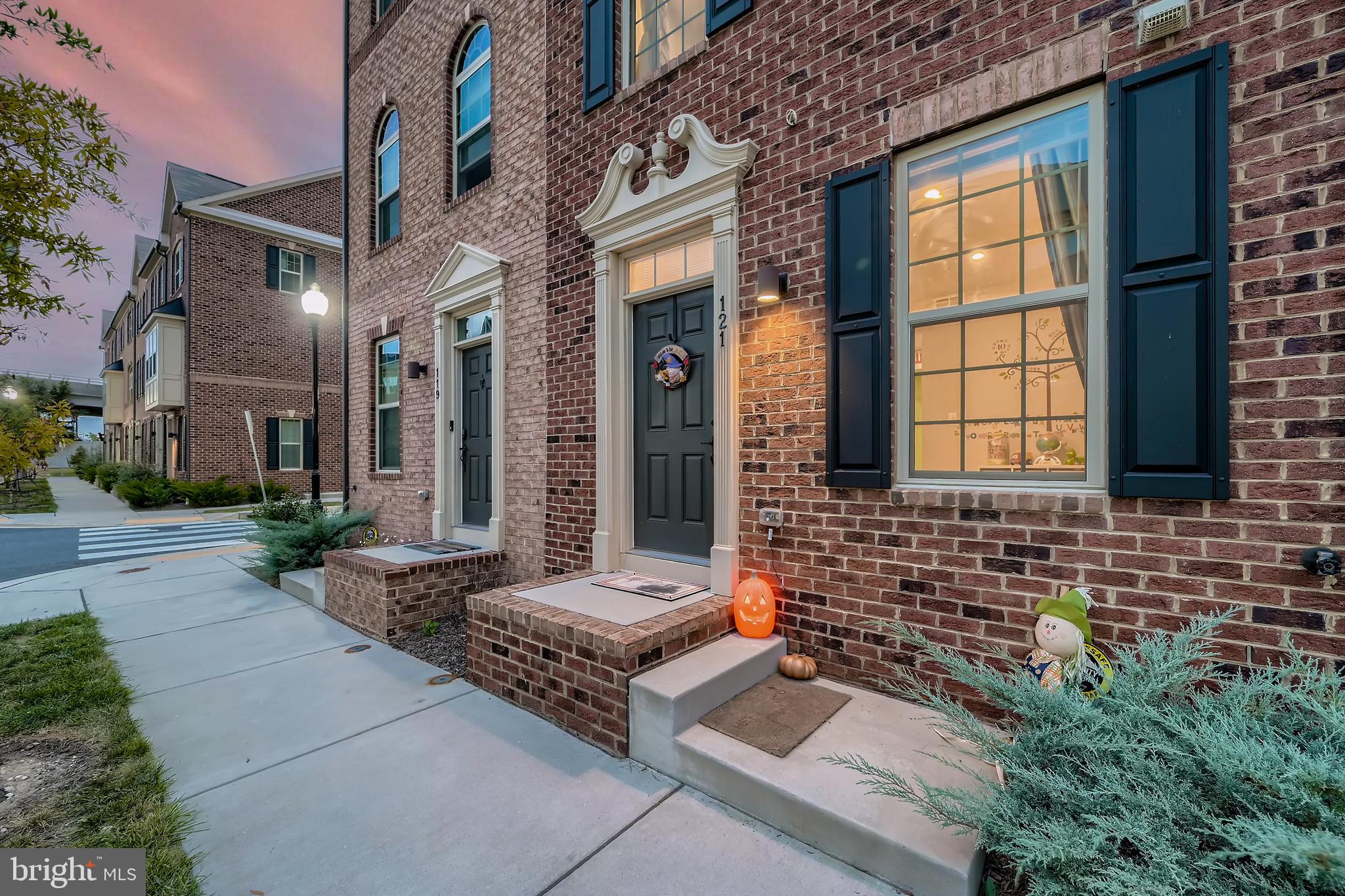 OLDHAM CROSSING - Residential