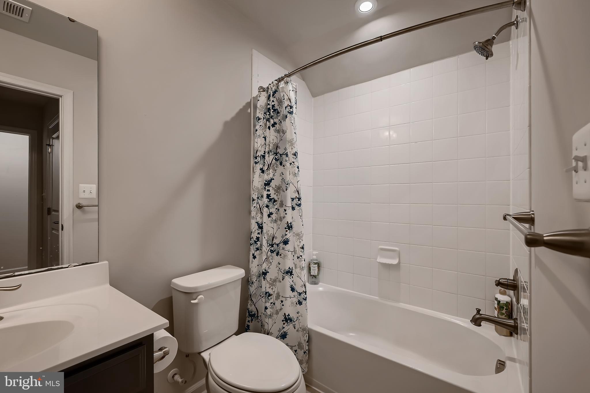 OLDHAM CROSSING - Residential