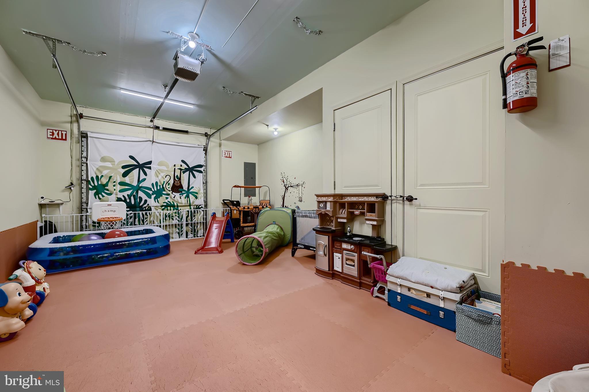 OLDHAM CROSSING - Residential