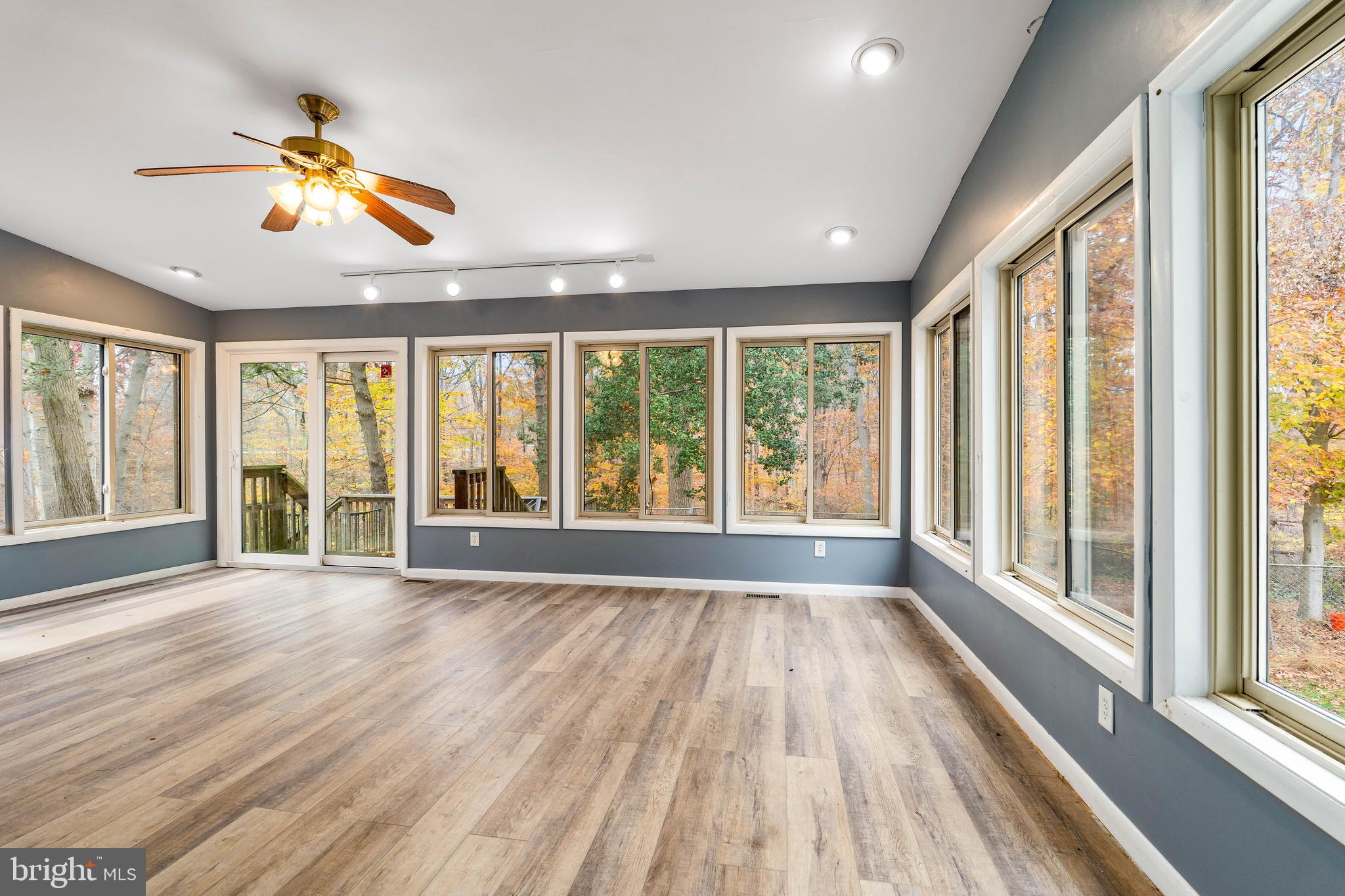 NORTH HILLS - Residential