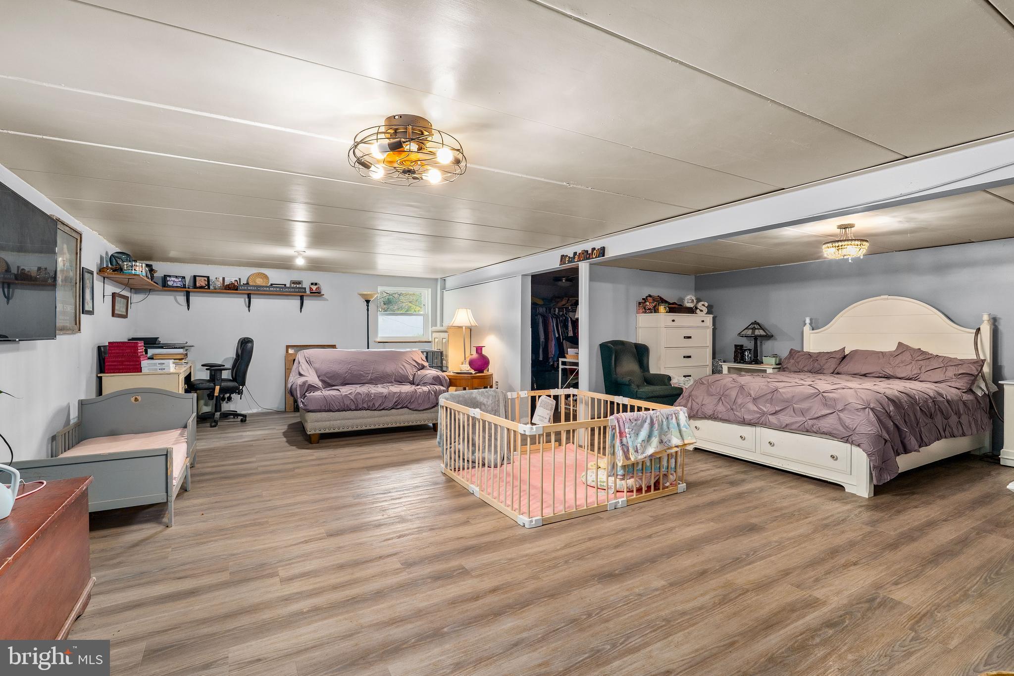 NORTH HILLS - Residential