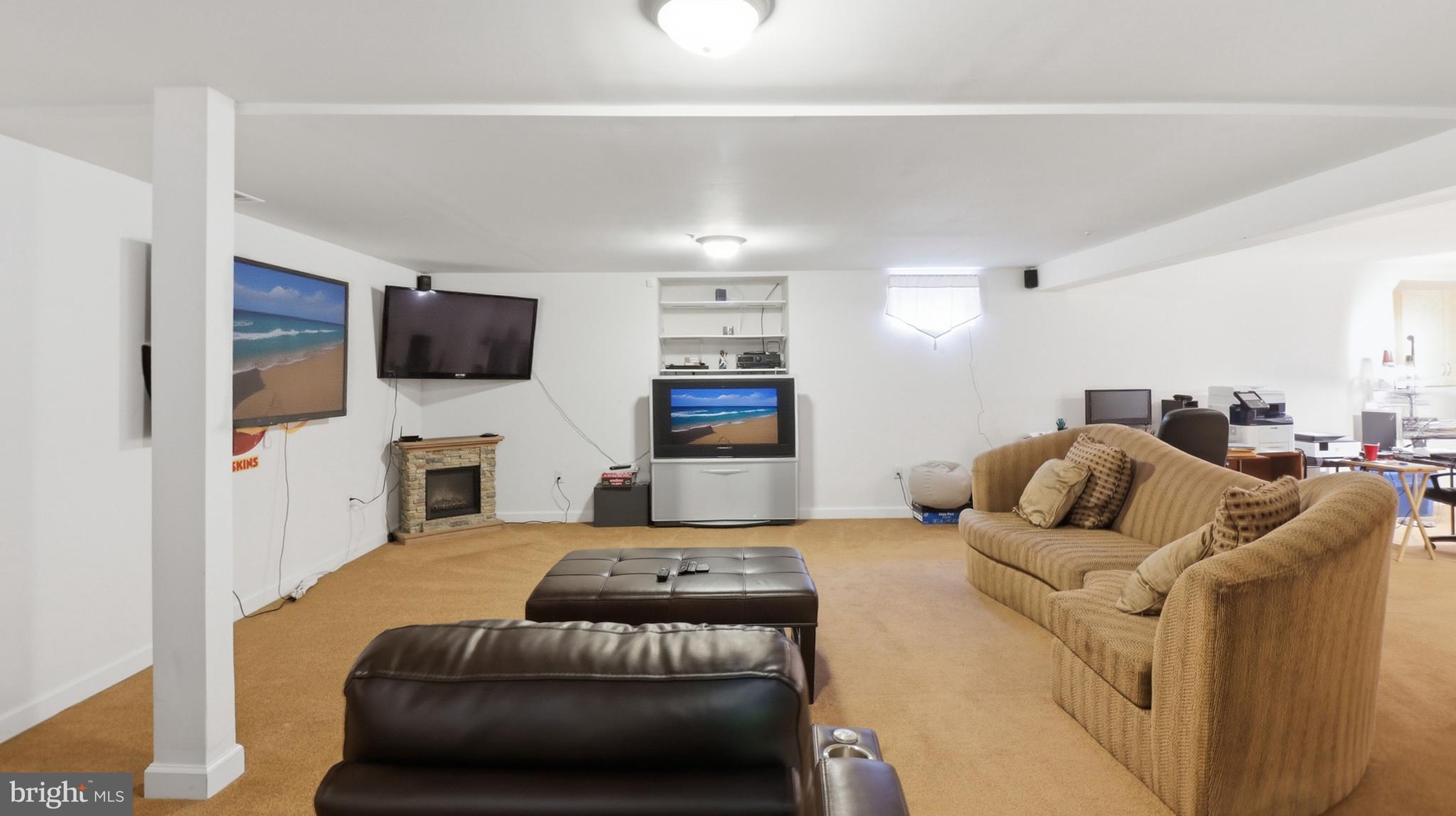 CHELTENHAM WOODS - Residential