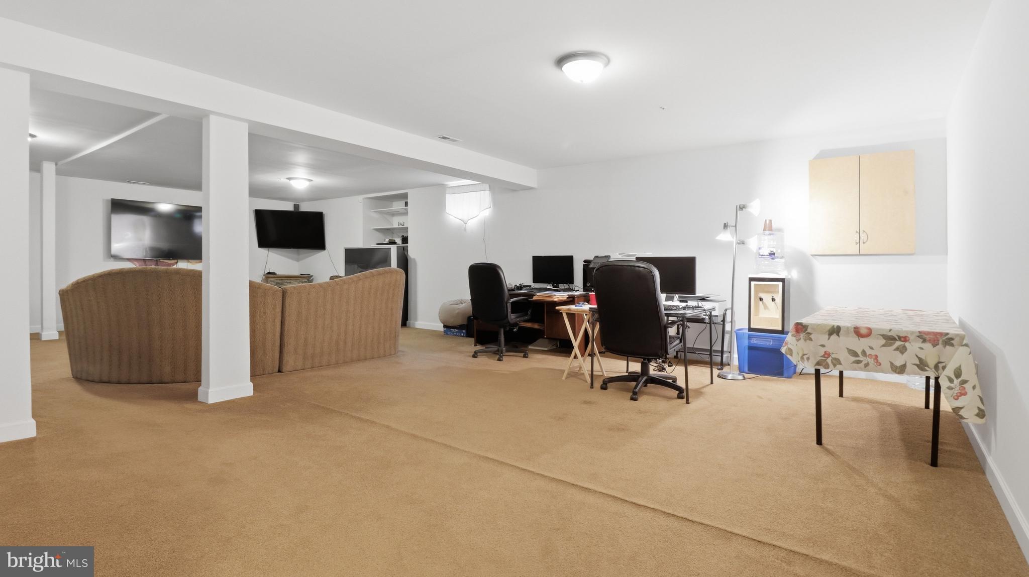 CHELTENHAM WOODS - Residential