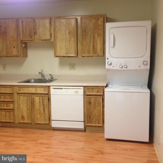 ROTONDA - Residential Lease