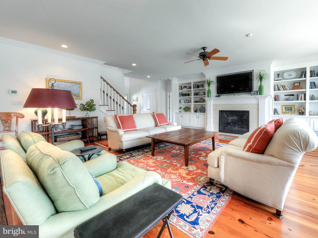 NORTH SHORES - Residential