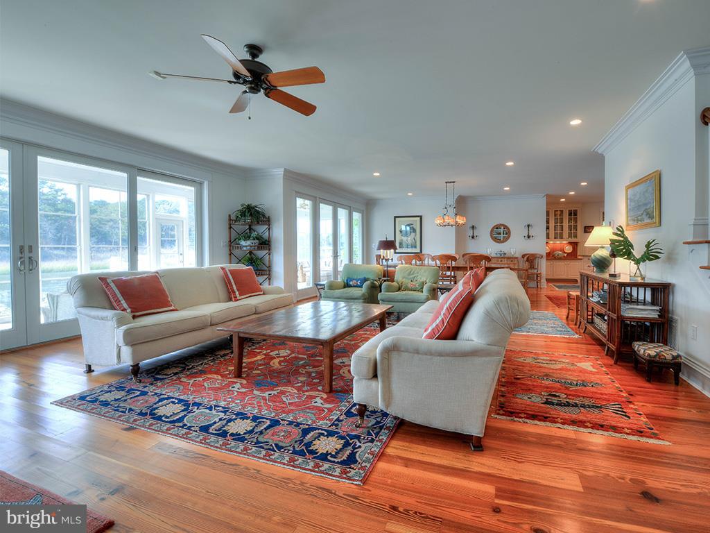 NORTH SHORES - Residential