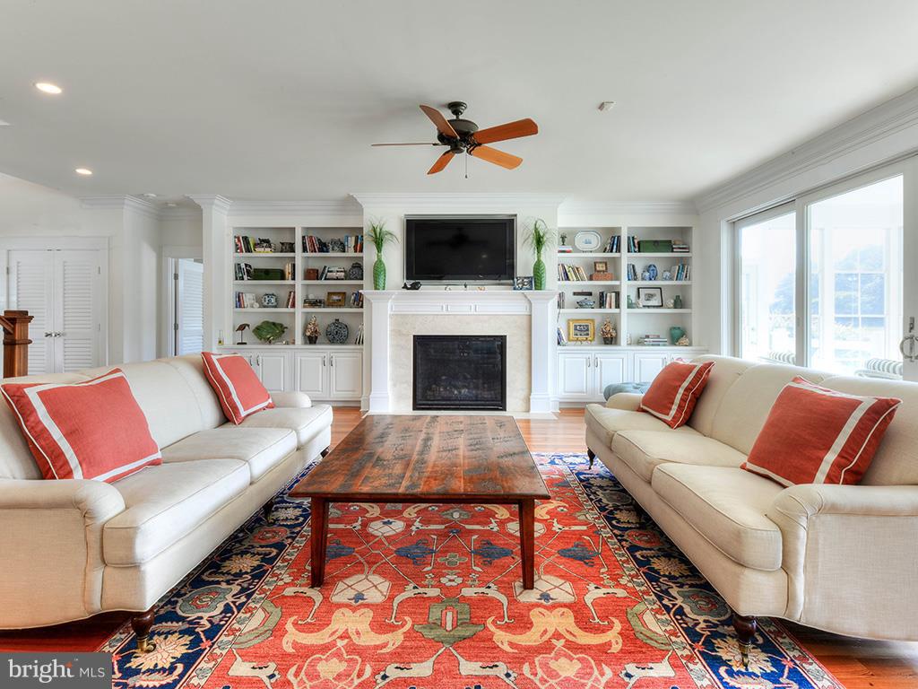 NORTH SHORES - Residential