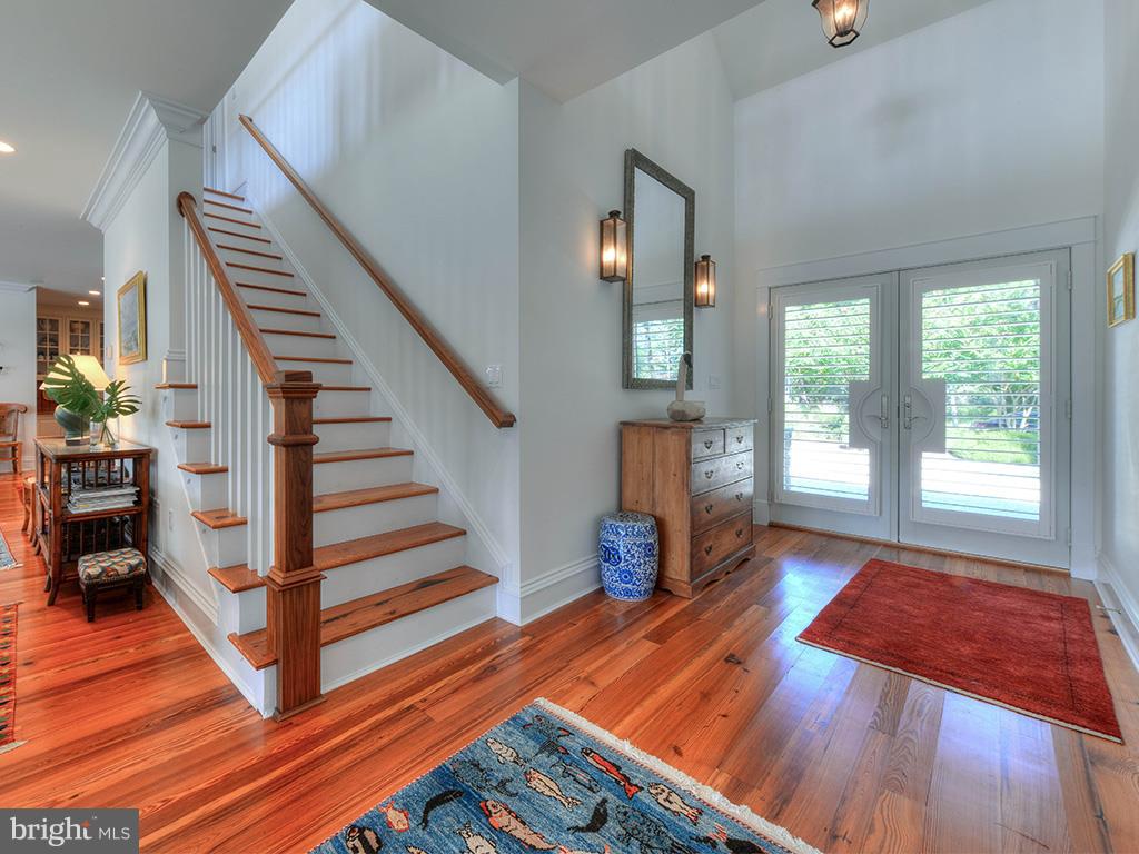 NORTH SHORES - Residential