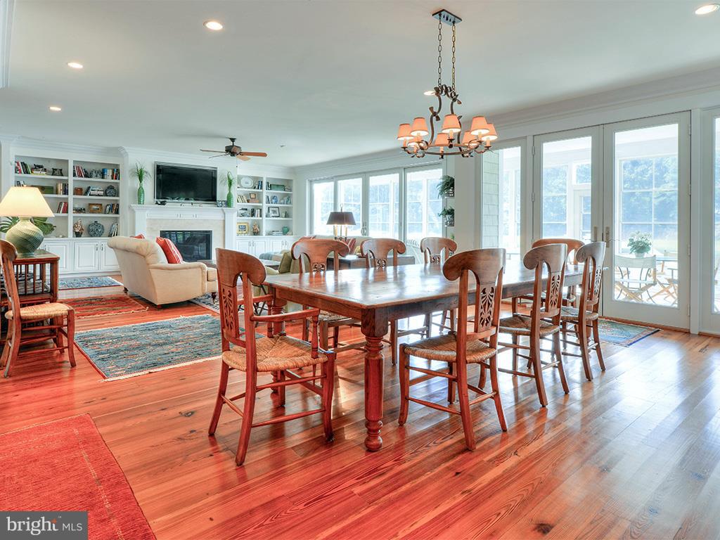 NORTH SHORES - Residential