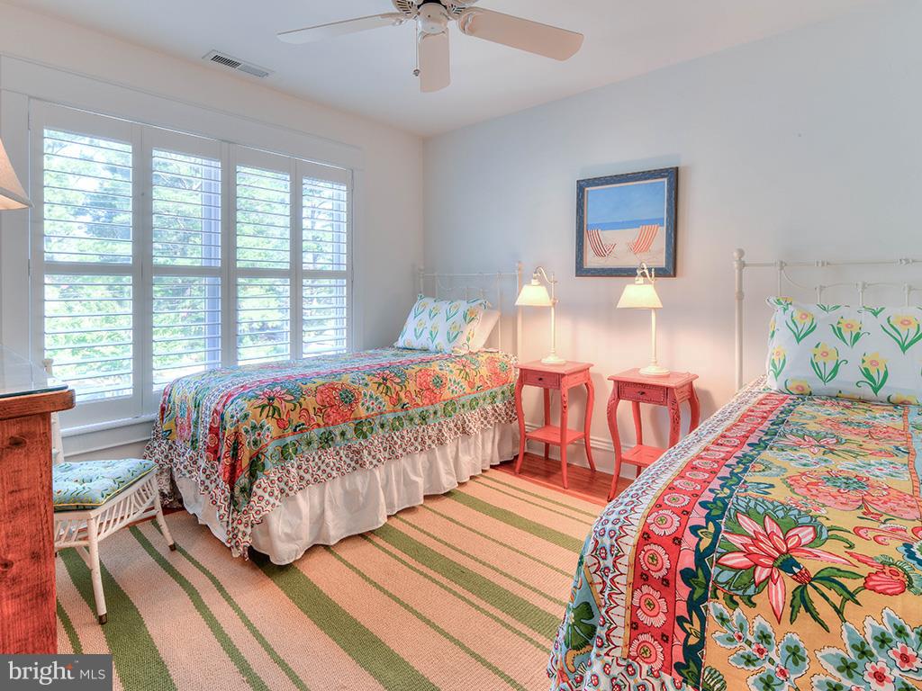 NORTH SHORES - Residential