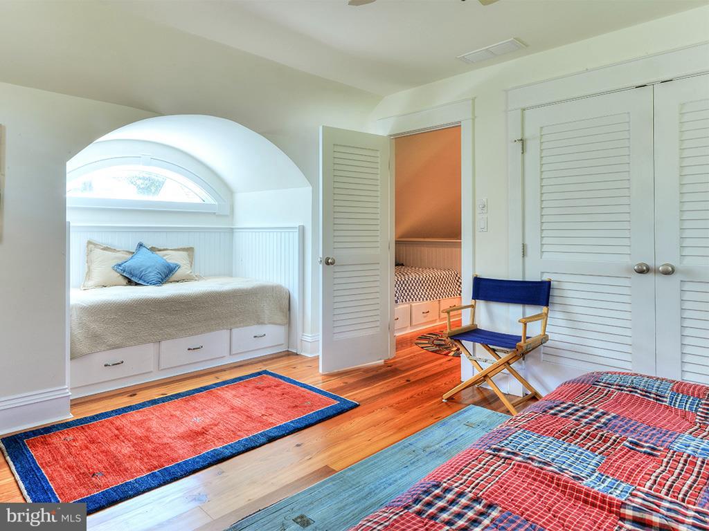 NORTH SHORES - Residential