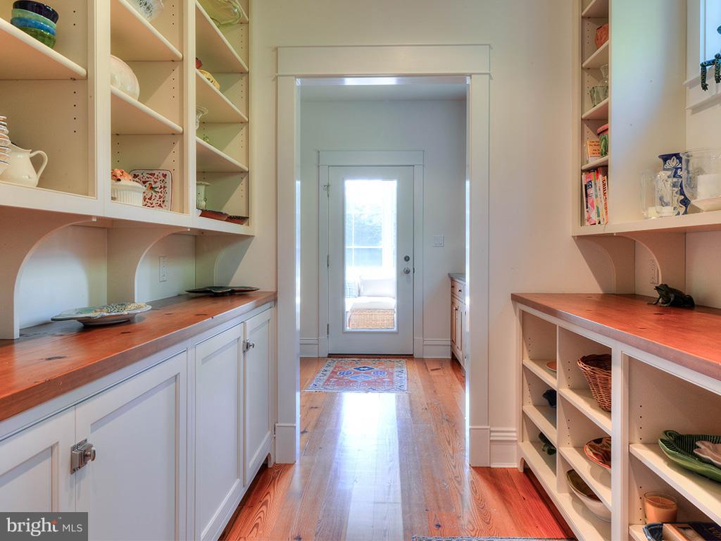 NORTH SHORES - Residential