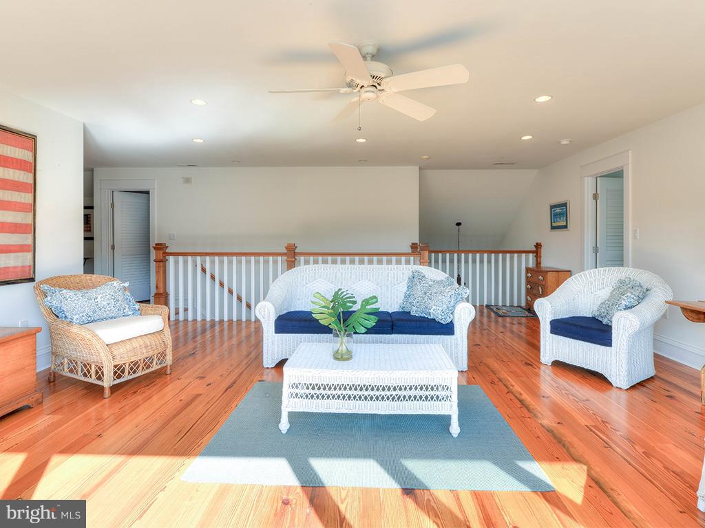 NORTH SHORES - Residential