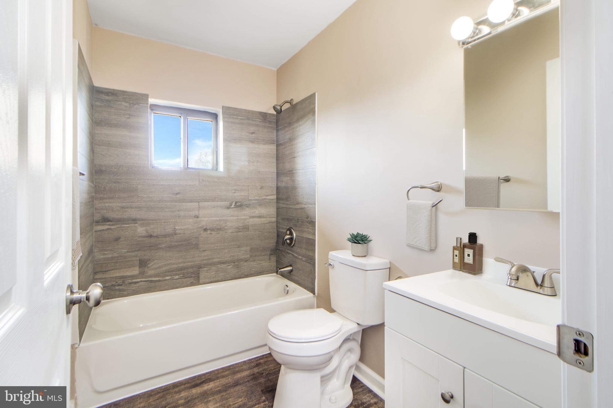 PIKESVILLE - Residential