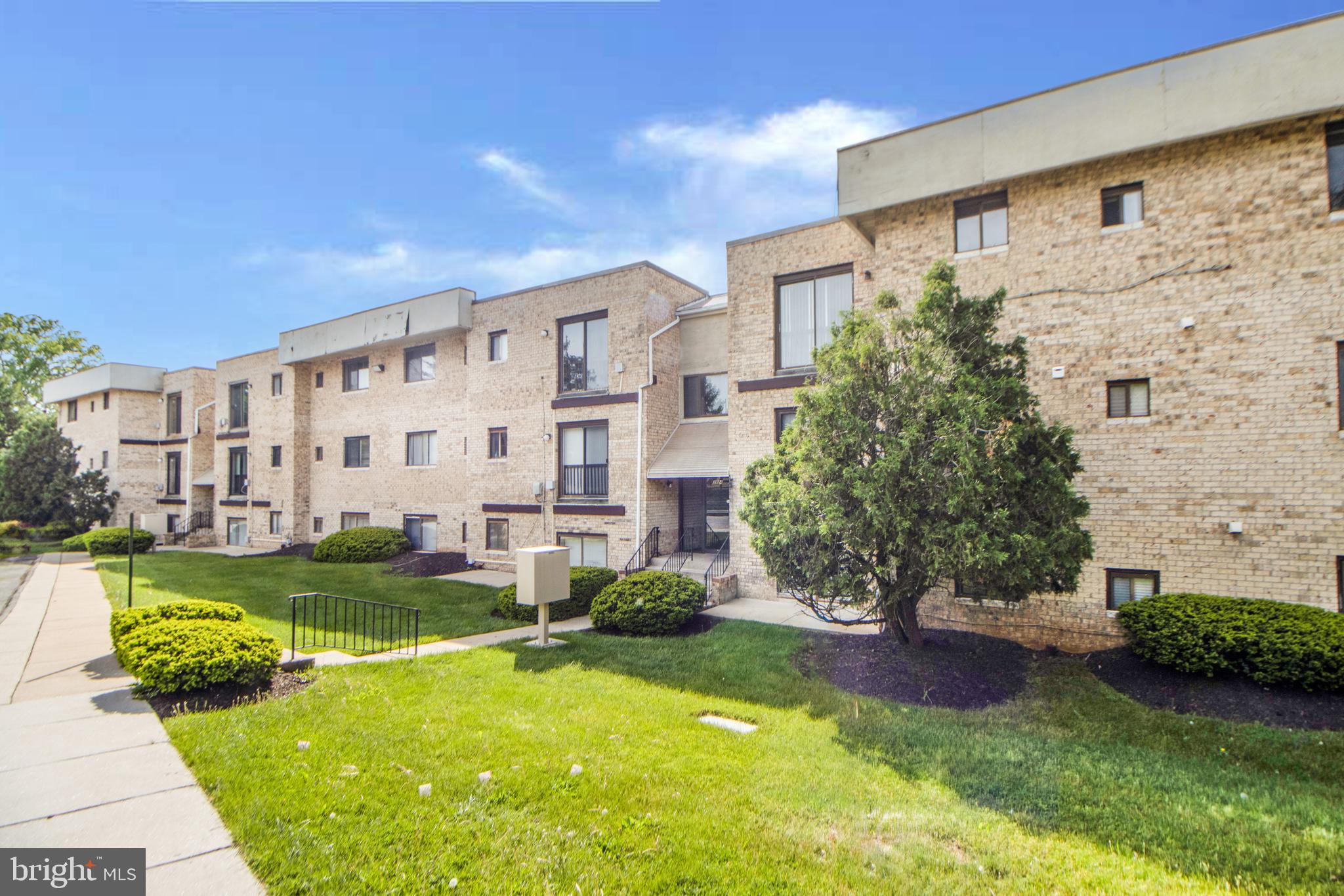 PIKESVILLE - Residential