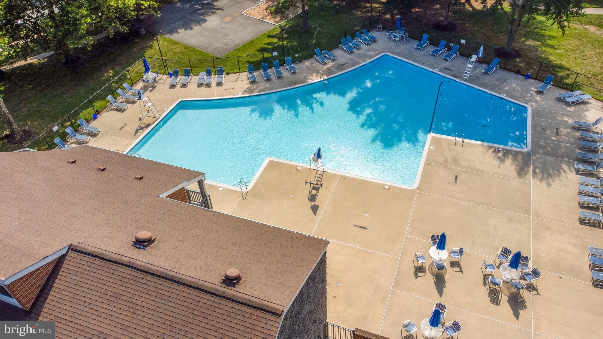 FARMINGDALE - Residential