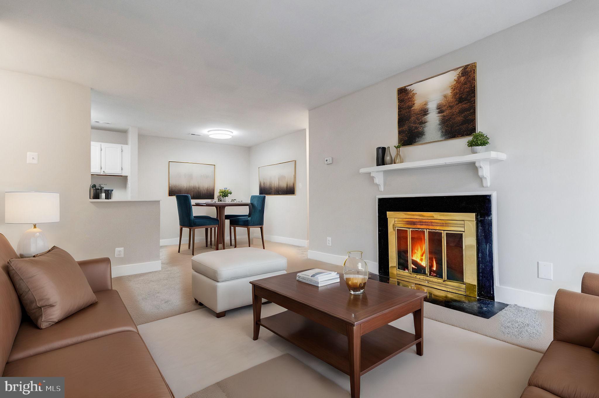 FARMINGDALE - Residential