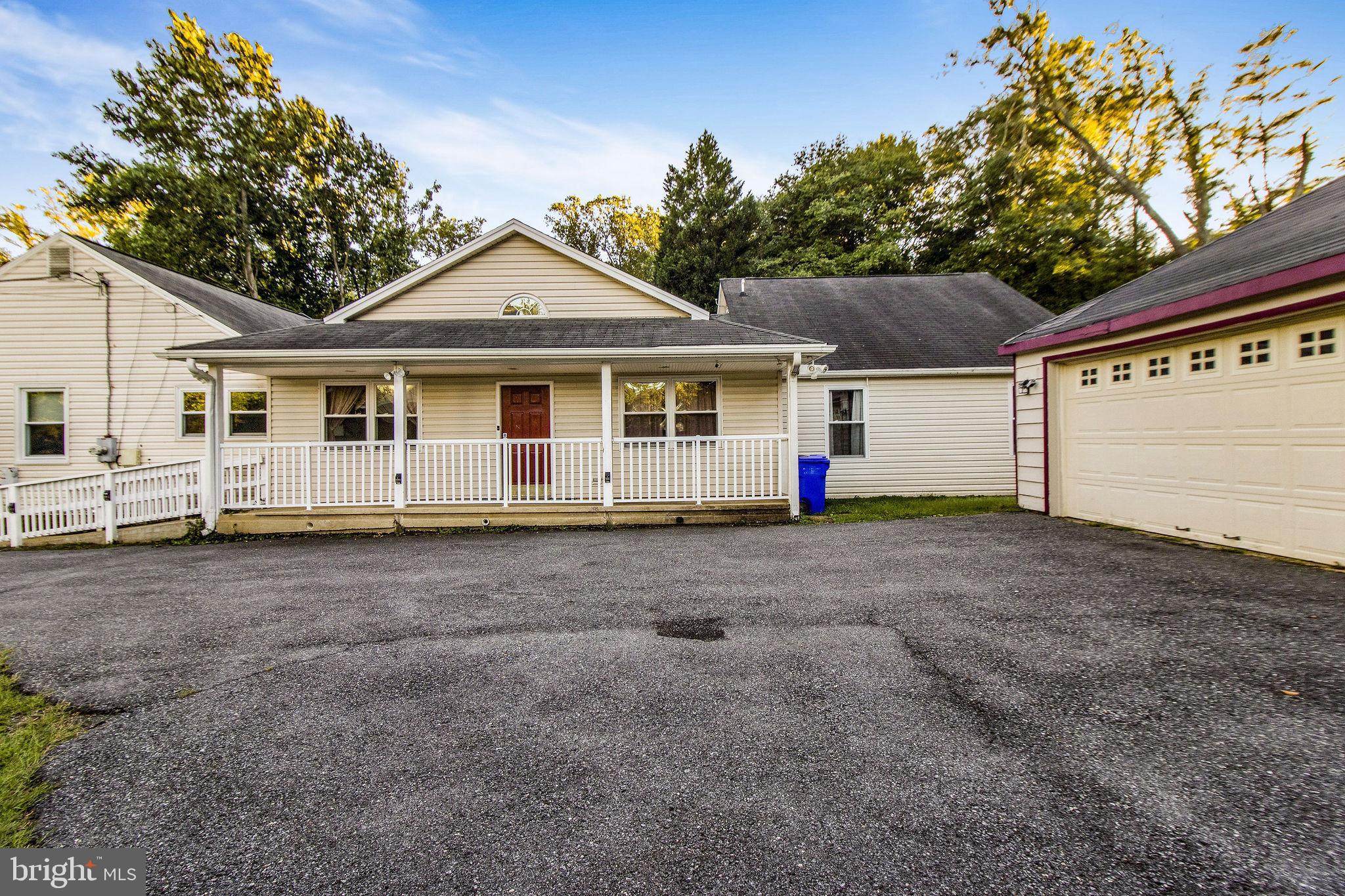 MEADOWOOD - Residential